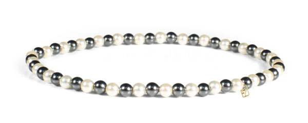 Black and Cream Pearls Bracelet